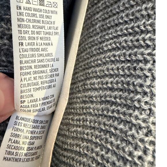 American Eagle Gray Rib Knit Beanie One Size Unisex Cuffed Acrylic Winter Hat - Picture 5 of 5